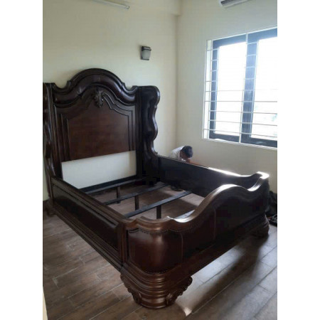 MB6615 - Imperial : Giường Ngủ Châu Âu - Kích Nệm 1m53 x 2m03